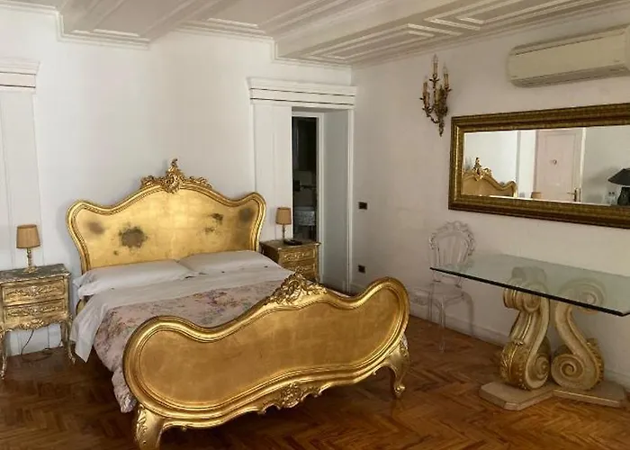 Konukevi D.r.rome Spanish Luxury 4*